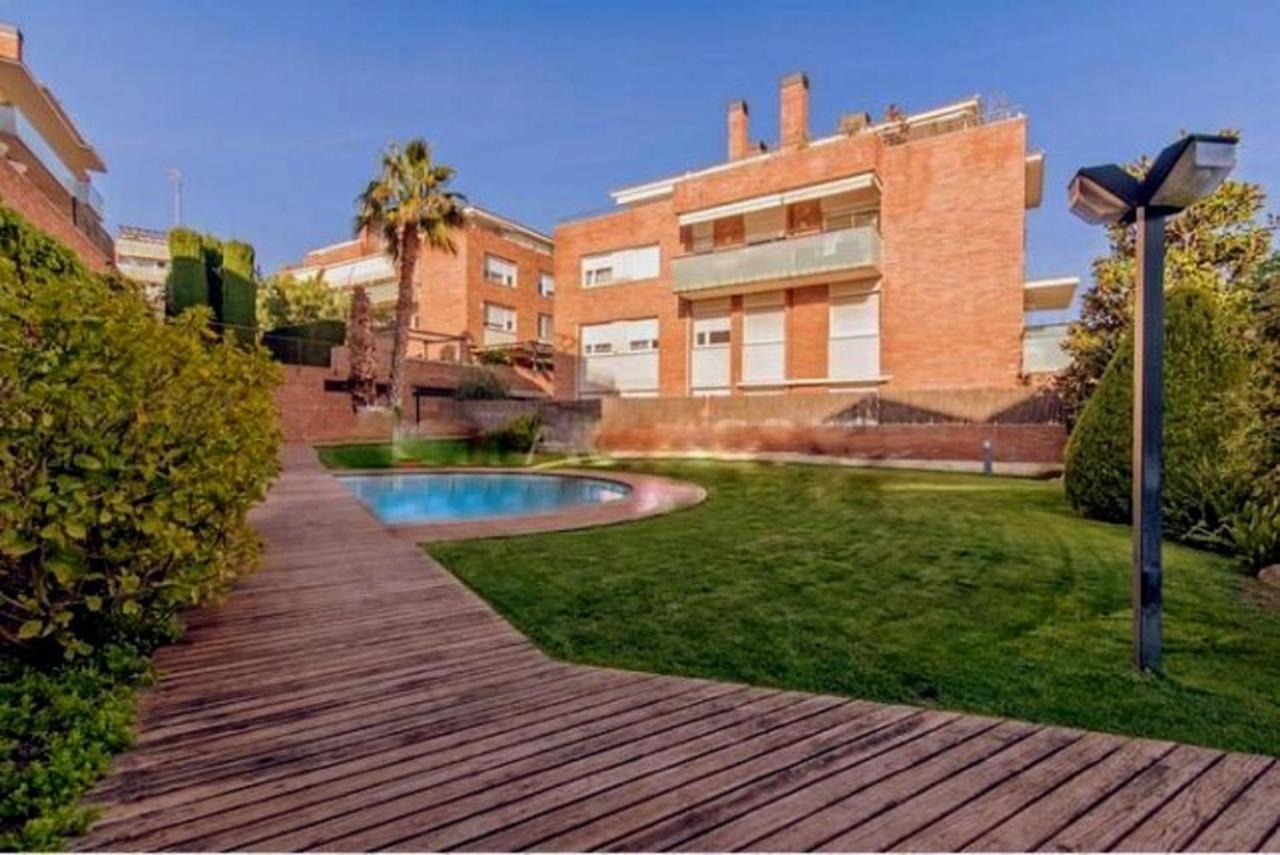 Bonito Duplex Con Piscina En Barcelona&Playa Apartment Tiana Luaran gambar