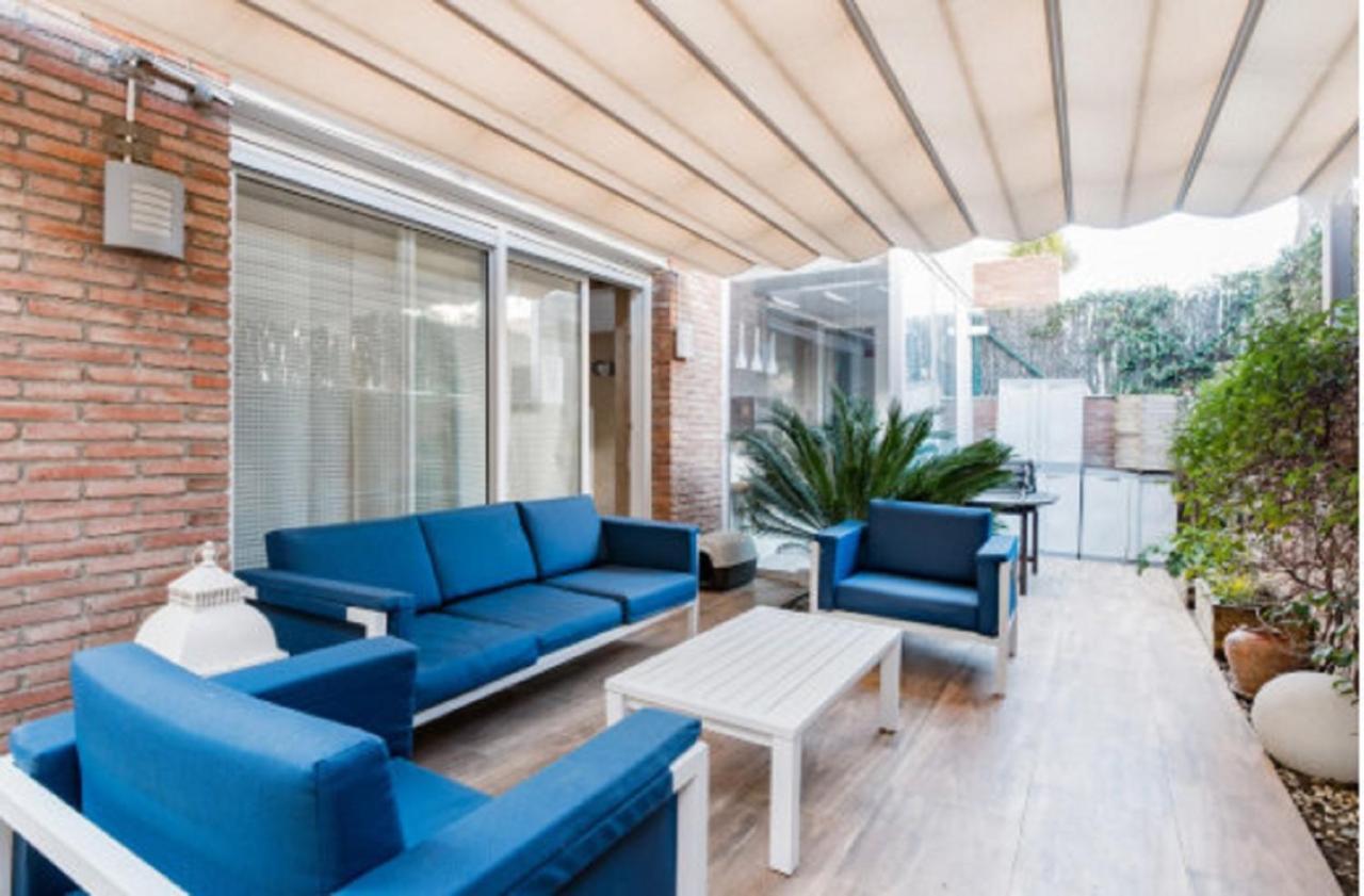 Bonito Duplex Con Piscina En Barcelona&Playa Apartment Tiana Luaran gambar